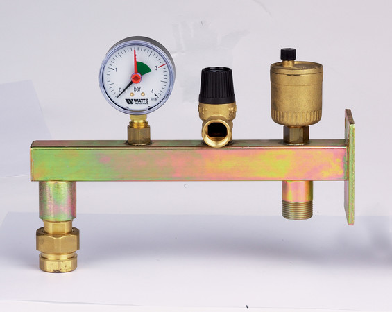 Expansievat console; voor CV incl. Ontluchter, veiligheidsklep 3bar, manometer